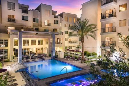Paradise Cozysuites With Pool And Jacuzzi 11 Phoenix Exteriör bild